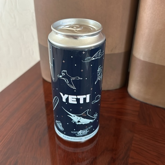 Yeti *NEW* 16 Ounce Stash Tall Can with 2 Yeti Stickers - Picture 2 of 11